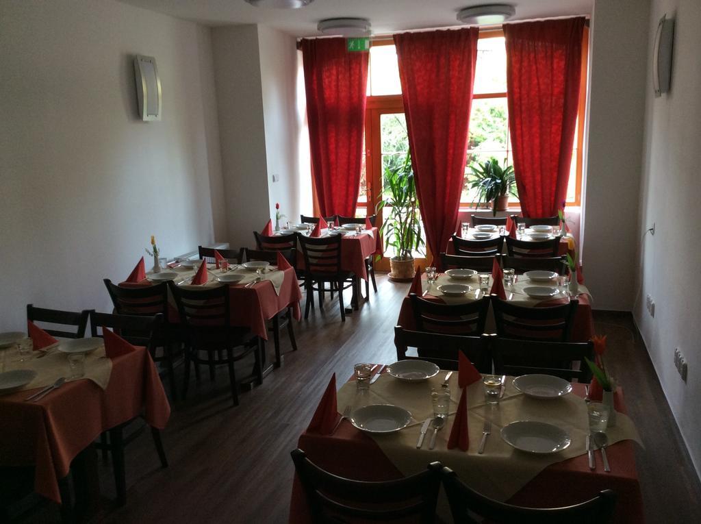 Grand Hotel Stary Smokovec วิสโซเค ดาตรี ภายนอก รูปภาพ