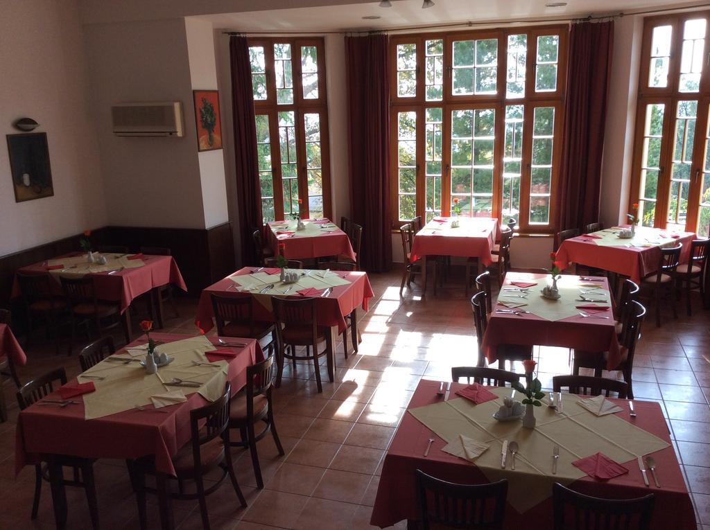 Grand Hotel Stary Smokovec วิสโซเค ดาตรี ภายนอก รูปภาพ