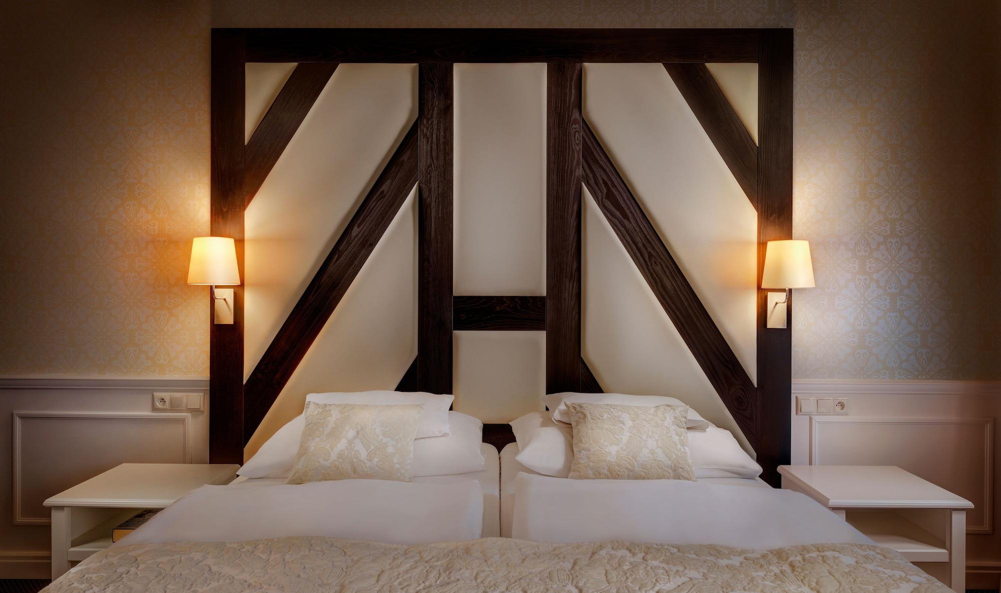 Grand Hotel Stary Smokovec วิสโซเค ดาตรี ภายนอก รูปภาพ