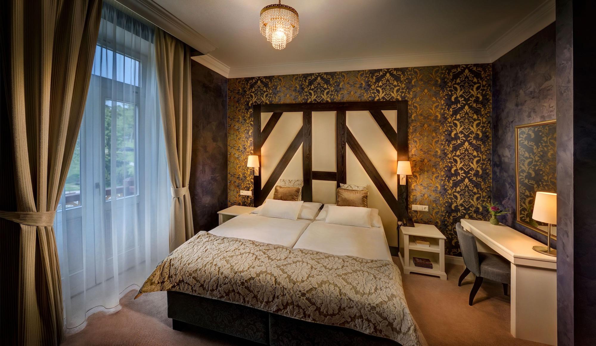 Grand Hotel Stary Smokovec วิสโซเค ดาตรี ภายนอก รูปภาพ