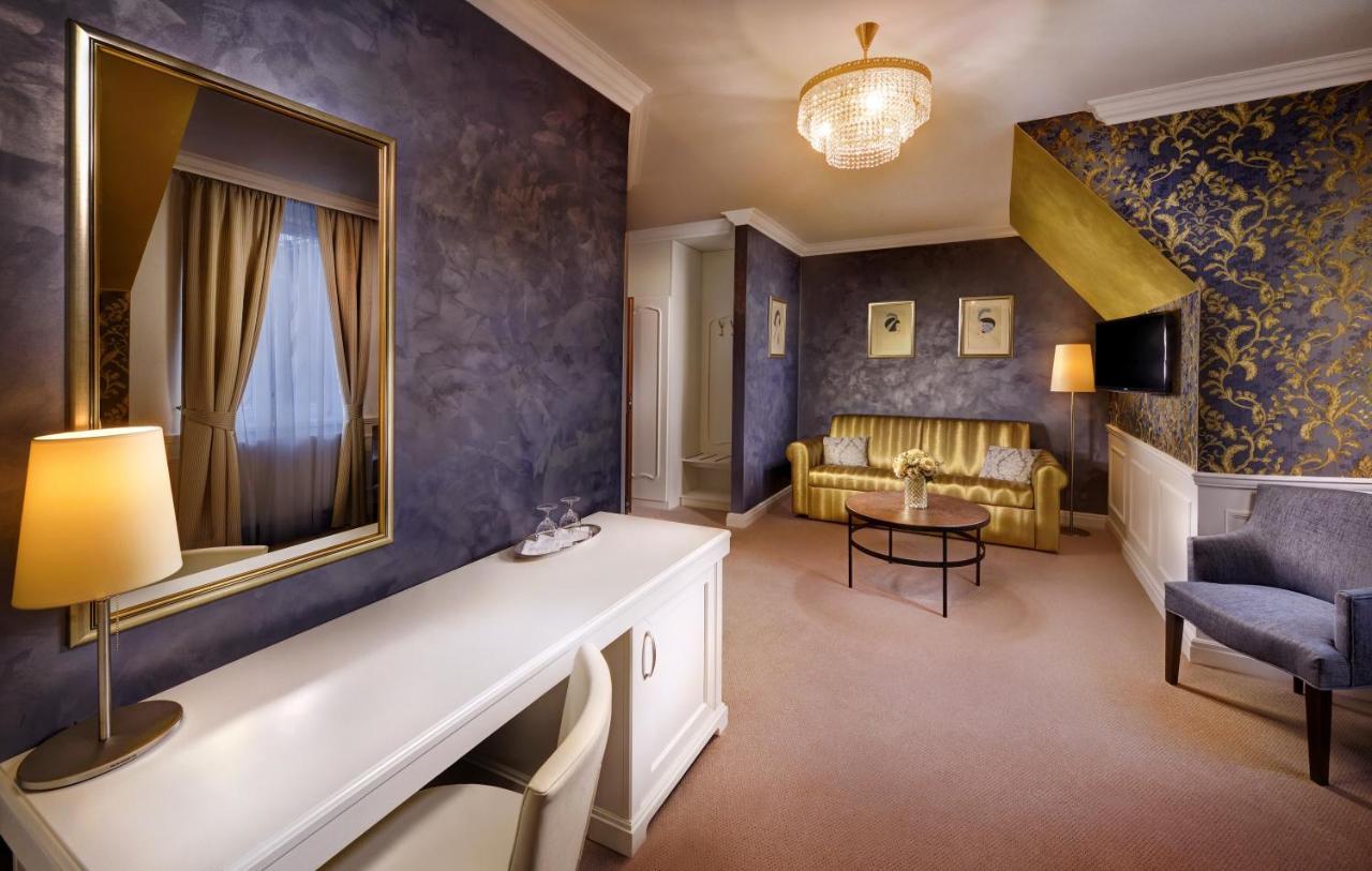 Grand Hotel Stary Smokovec วิสโซเค ดาตรี ภายนอก รูปภาพ