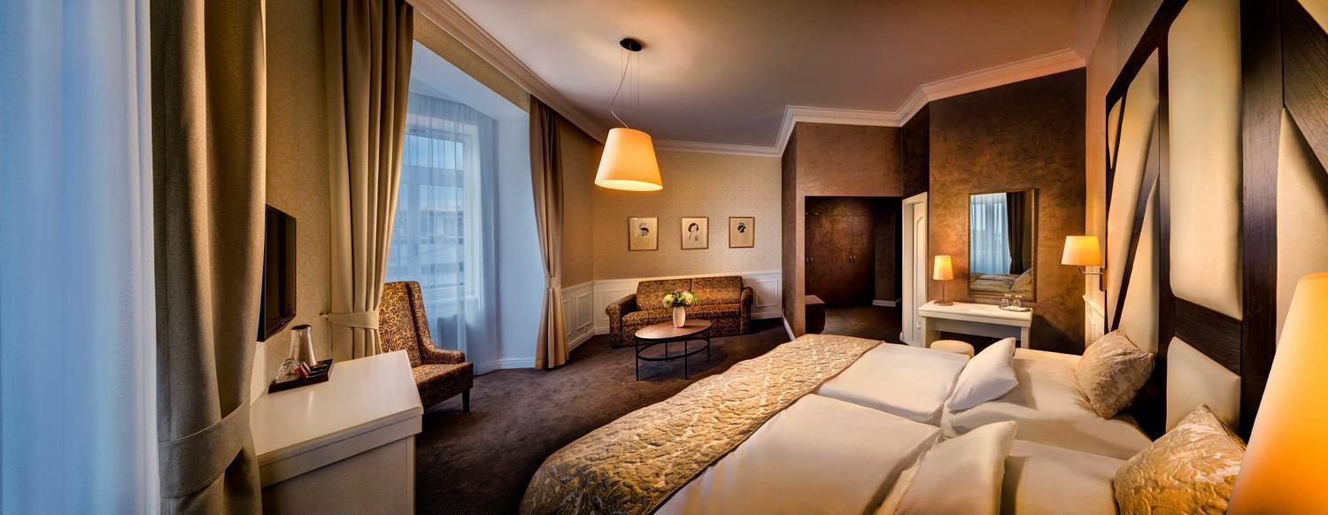 Grand Hotel Stary Smokovec วิสโซเค ดาตรี ภายนอก รูปภาพ