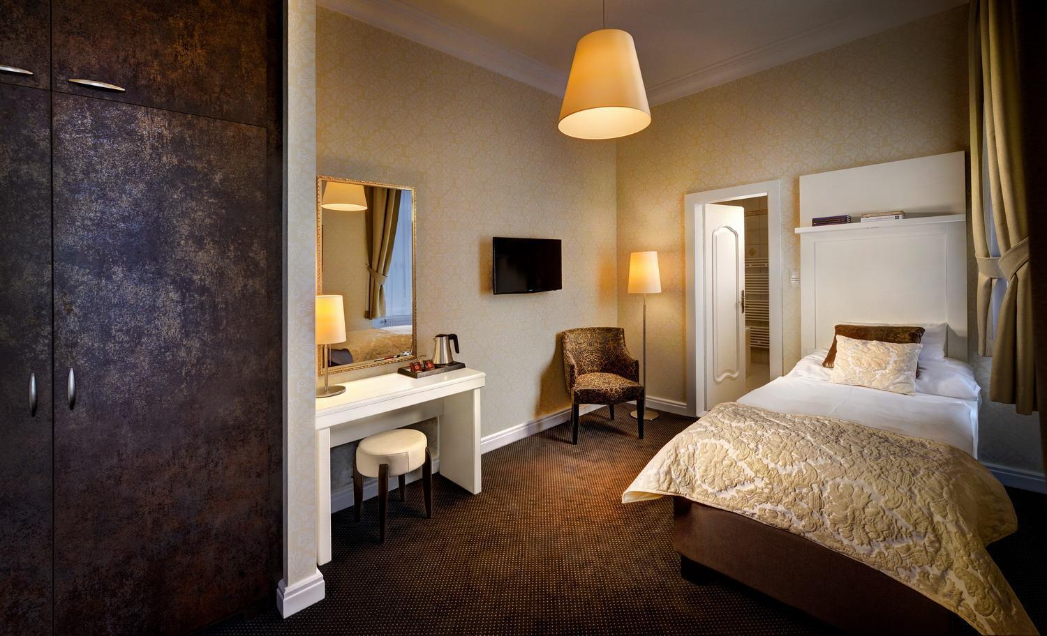 Grand Hotel Stary Smokovec วิสโซเค ดาตรี ภายนอก รูปภาพ