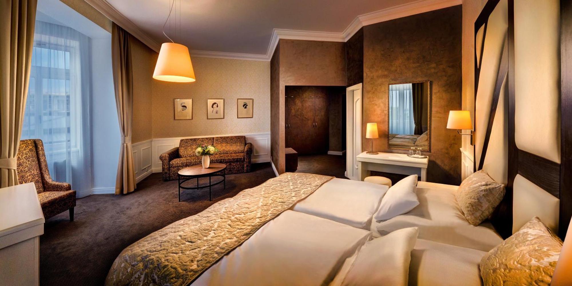 Grand Hotel Stary Smokovec วิสโซเค ดาตรี ภายนอก รูปภาพ